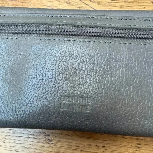 Colini Handbag & GB Leather Wallet - Picture 4 of 9